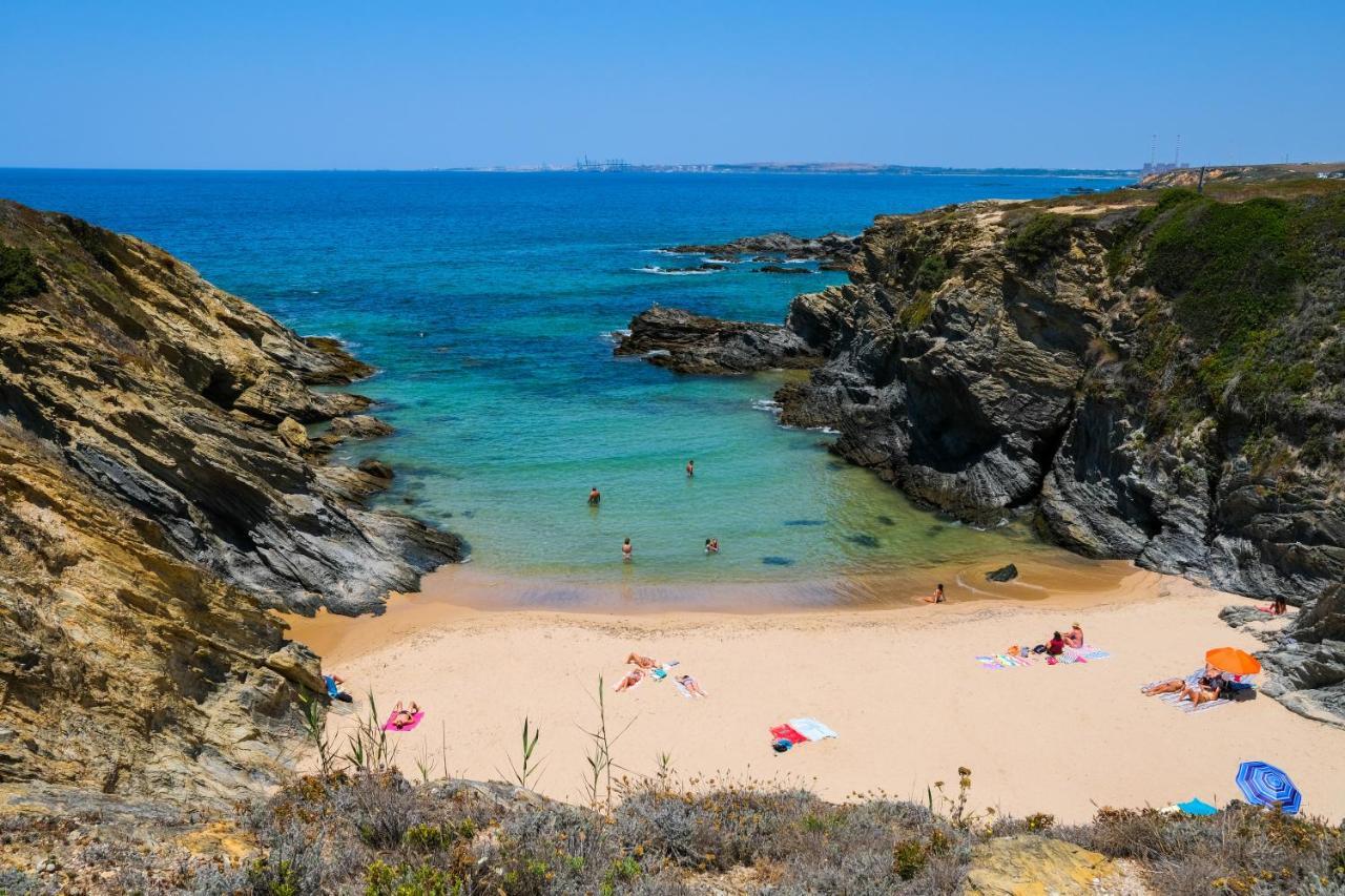 Pé na Areia, Alojamento Local Porto Covo Esterno foto