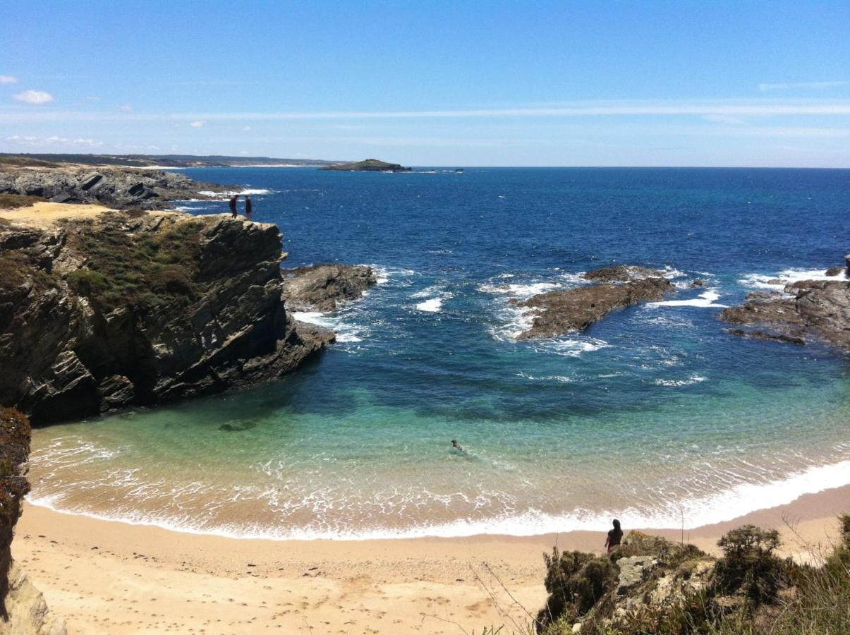 Pé na Areia, Alojamento Local Porto Covo Esterno foto