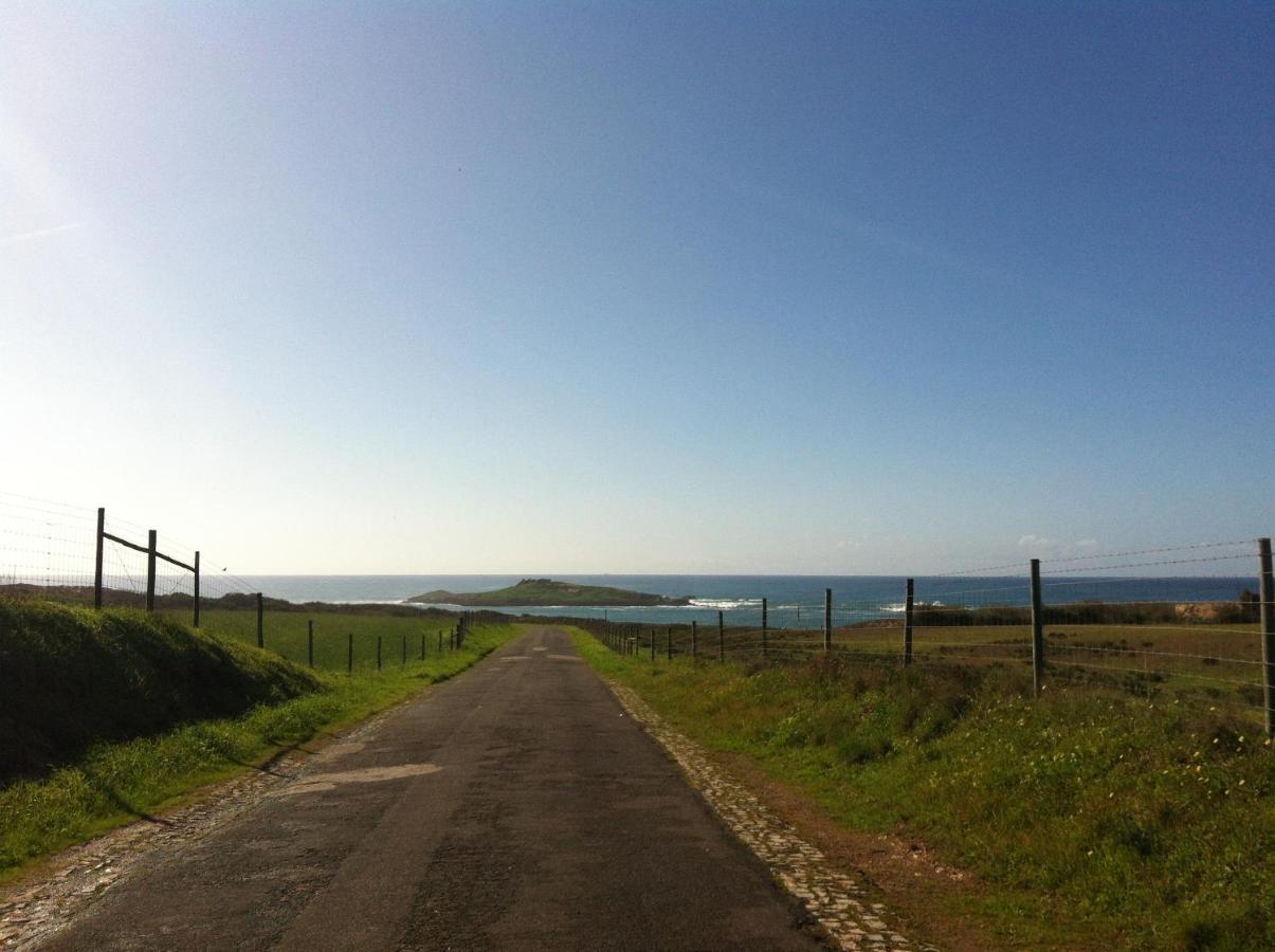 Pé na Areia, Alojamento Local Porto Covo Esterno foto