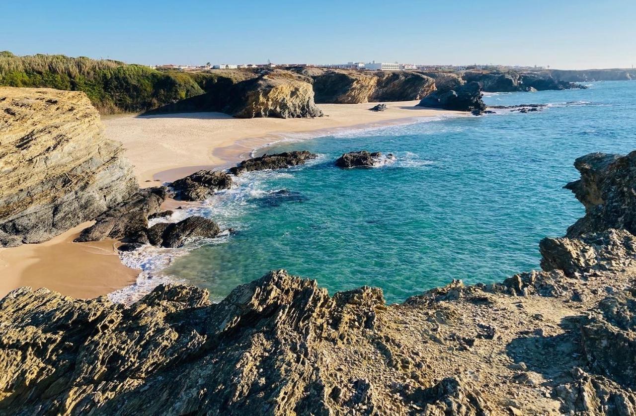 Pé na Areia, Alojamento Local Porto Covo Esterno foto